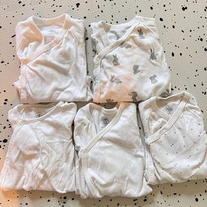 Petit Bateau long sleeve baby onesie - 6M x 5